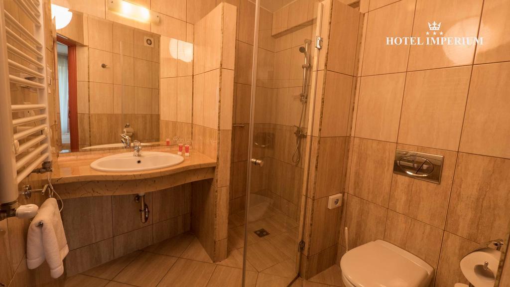 Hotel Imperium Pszczyna Bagian luar foto