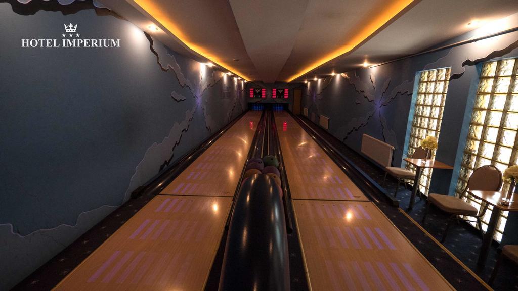 Hotel Imperium Pszczyna Bagian luar foto
