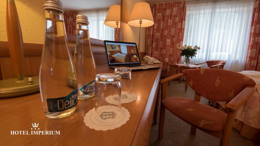 Hotel Imperium Pszczyna Bagian luar foto