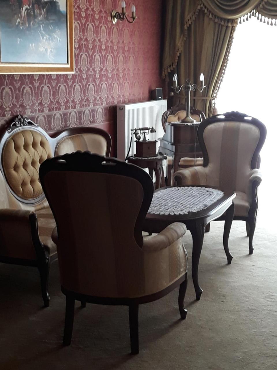 Hotel Imperium Pszczyna Bagian luar foto
